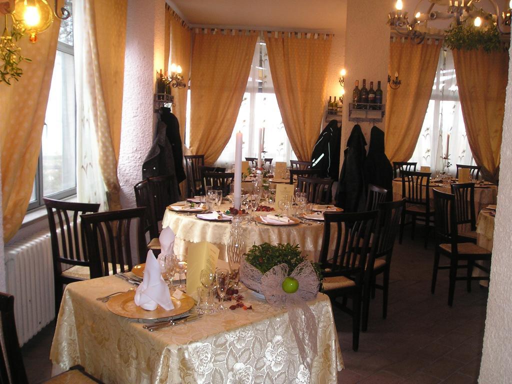 Hotel Cavalieri Passignano sul Trasimeno Exterior foto