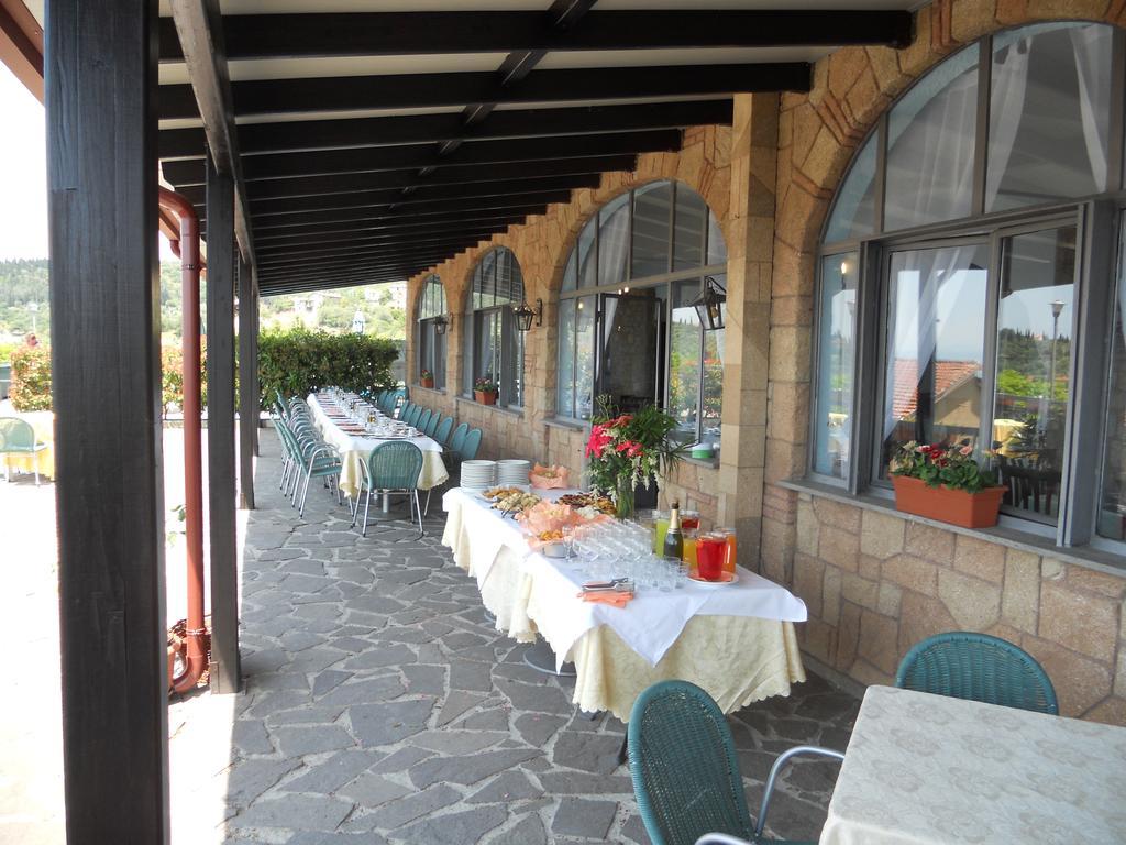 Hotel Cavalieri Passignano sul Trasimeno Exterior foto